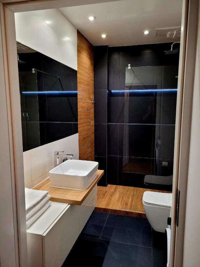 Apartament By The Way Breslávia Exterior foto